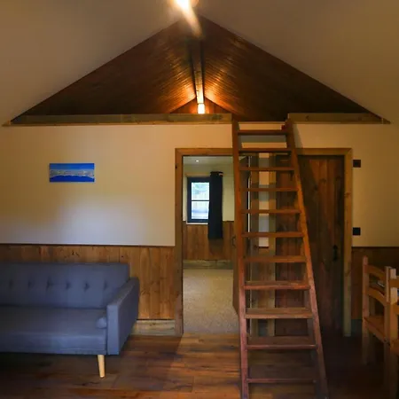 אתר קמפינג How Stean Rustic Lodges With Hot Tubs, Yorkshire Dales *